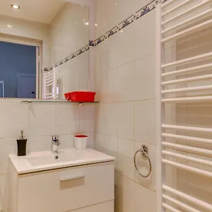 Хостел Glamorgan, Антиб
